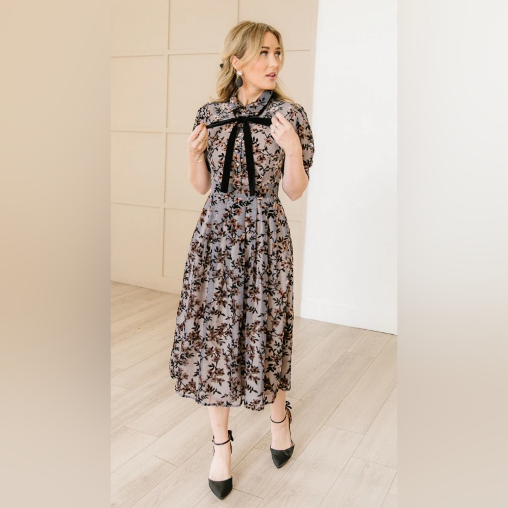 Ivy City Co Elegant Long Sleeve Floral Dress